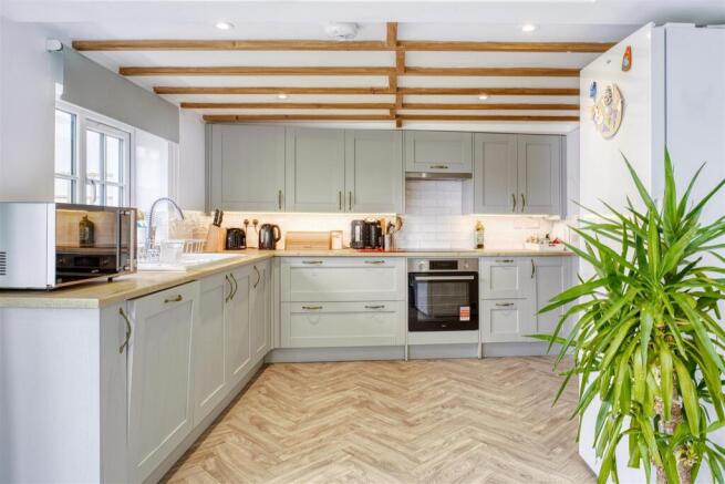 Kitchen.jpg
