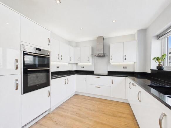 NEW KITCHEN.jpg