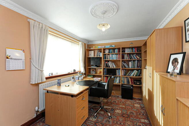 4 bed Detached for sale Image 5