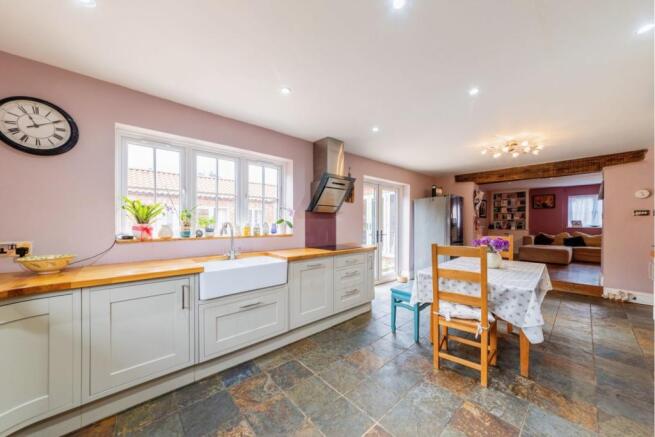 Kitchen/Breakfast