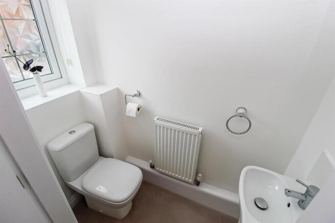 3 bed Town House for sale Image 7
