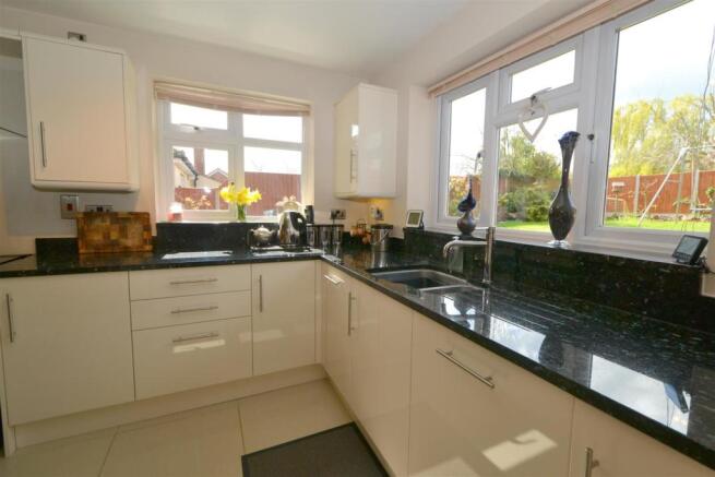 kitchen4.JPG