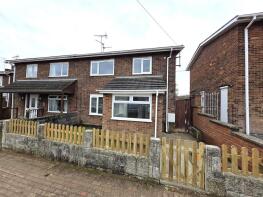10, Clovelly Court, Corby NN18 8EF