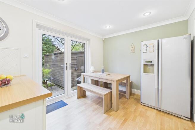 3 bed Detached for sale Image 9