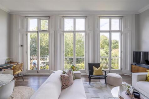 Warrington Crescent, London