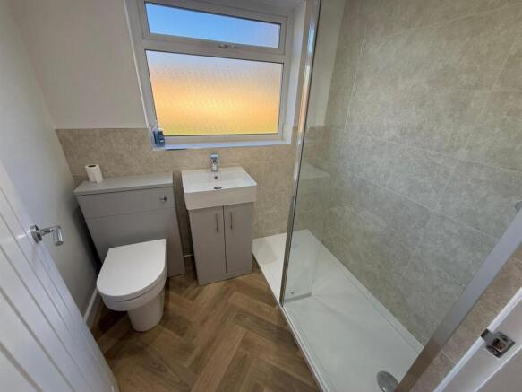3 bed Detached Bungalow for sale Image 10
