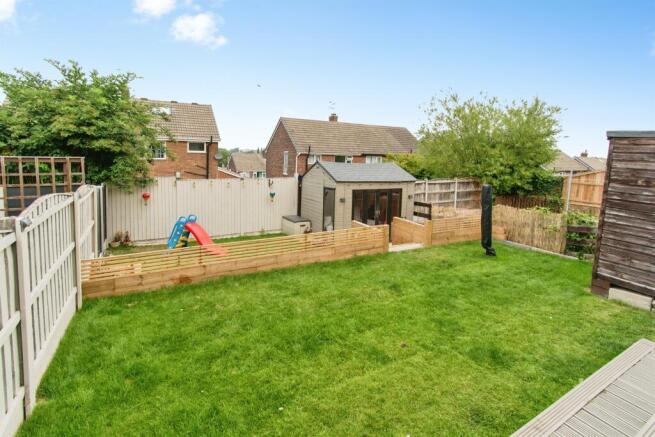 3 bed Semi-Detached for sale Image 9