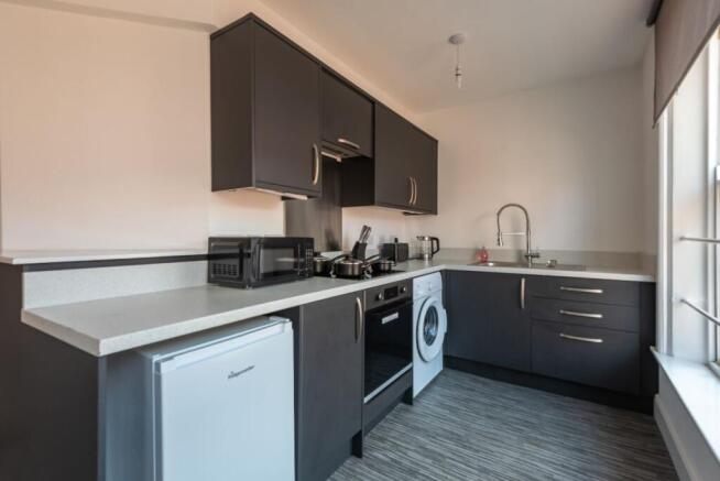 1 bed Apartment to rent Image 12
