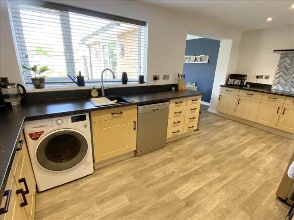 Kitchen: