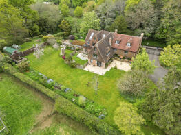 Cleavers Lyng, Church Road, Herstmonceux BN27 1QJ