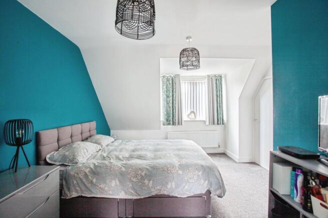 4 bed Town House for sale Image 11