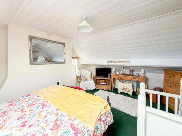 2 bed End of Terrace to rent Image 12
