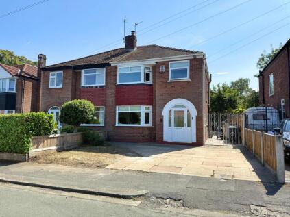 Wentworth Drive, Sale, M33