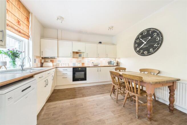 3 bed Terraced for sale Image 6