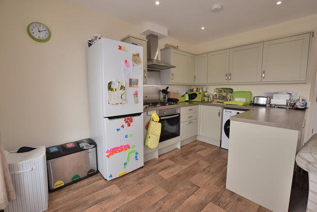 2 bed Semi-Detached for sale Image 6