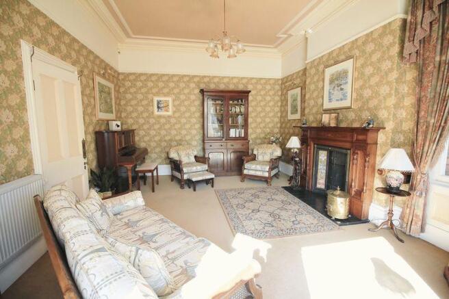 Formal Living ...