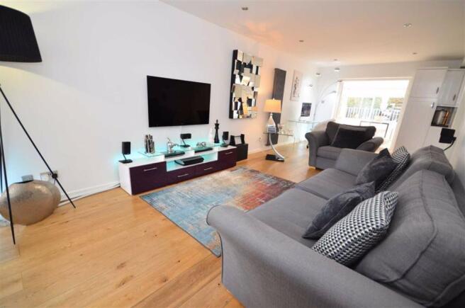 Living/Dining Room & Open Plan Kitchen