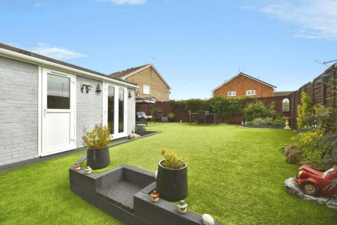 2 bed Semi-Detached for sale Image 4