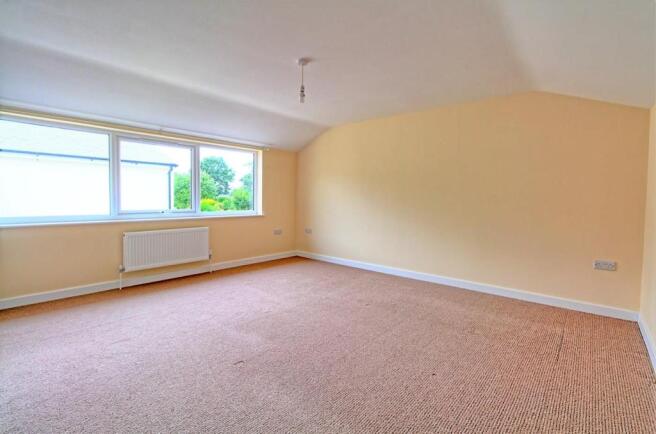 IMG_9891_2_3_easyHDR-interior2.jpg