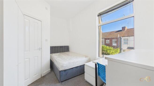 3 bed House to rent Image 4