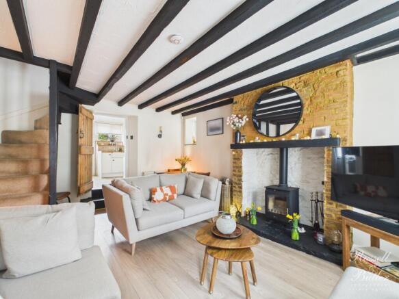 CAM01995G0-PR0411-STILL003