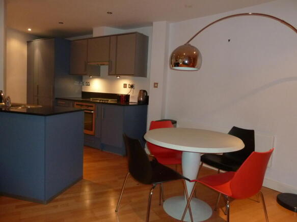 KITCHEN & DINING