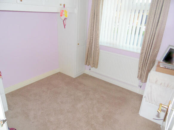 BEDROOM 2