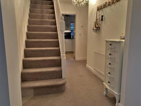 32 Claypole Mead, Chippenham - 91.jpg