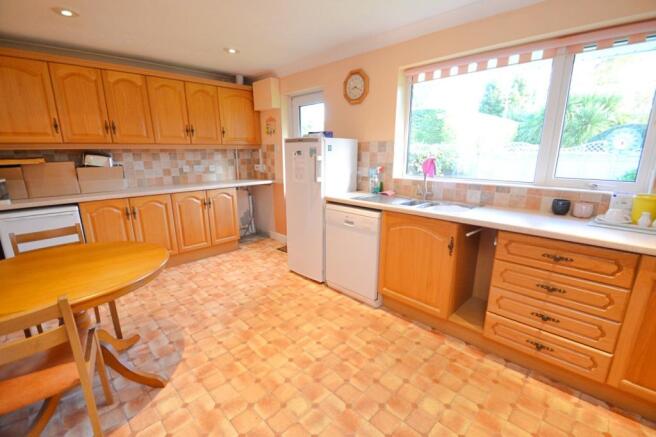 Kitchen/Breakfast Ro