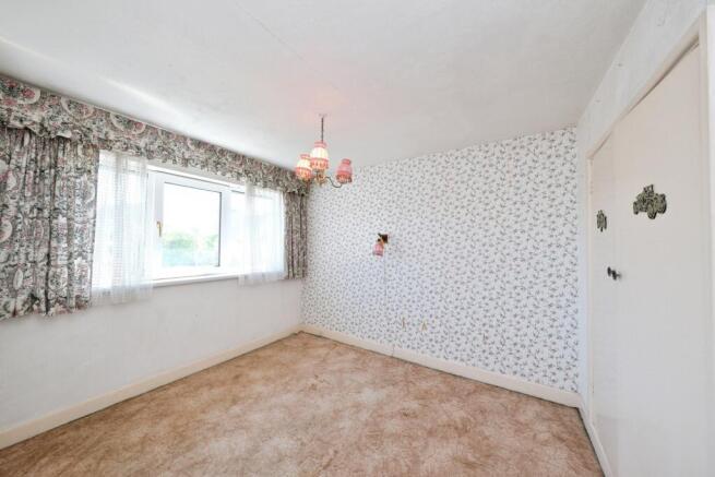 3 bed Semi-Detached for sale Image 9