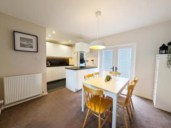 3 bed Detached for sale Image 6