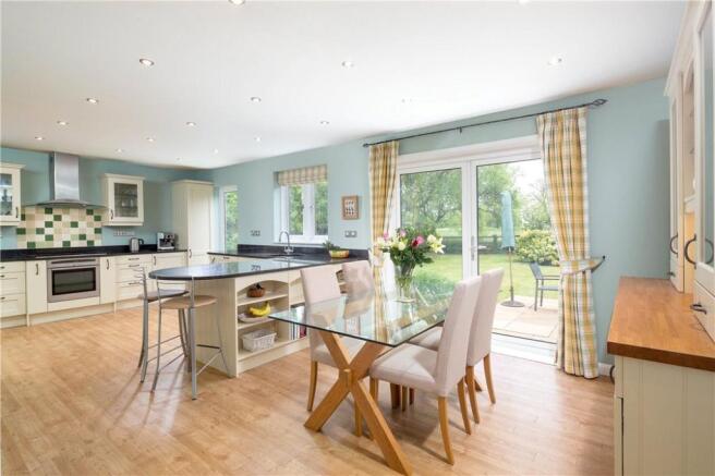 Kitchen/Breakfast