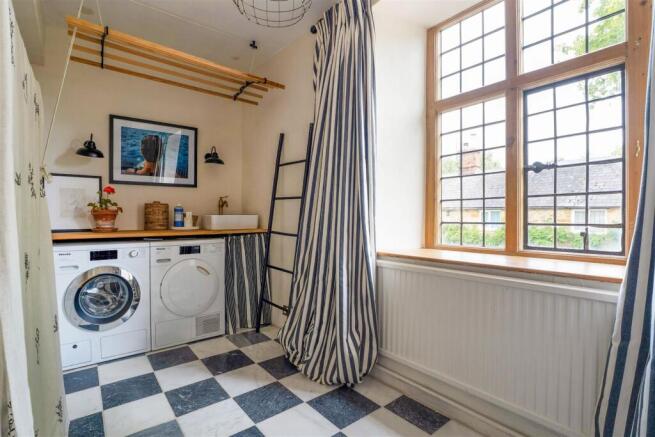Laundry room .jpg