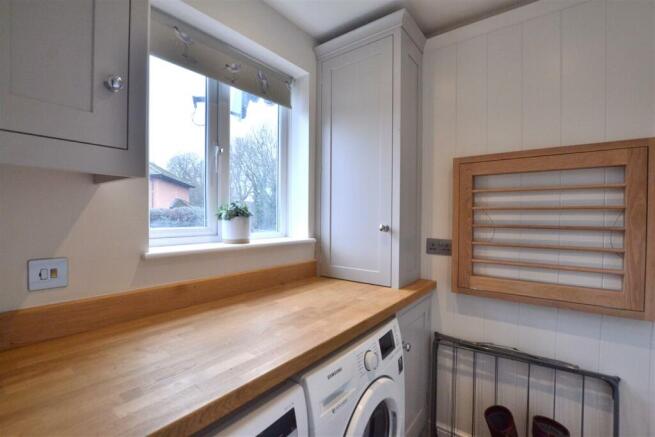 Utility Room.JPG
