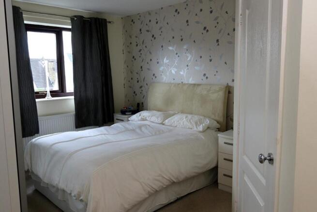 025 Bedroom 1.JPG