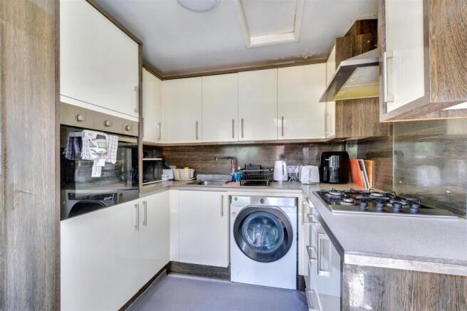 Kitchen_1.jpeg