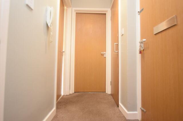 1 bed Apartment to rent Image 7