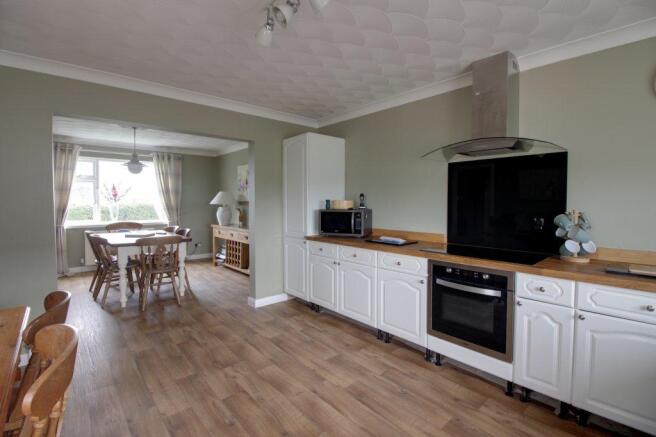 Kitchen/Dining