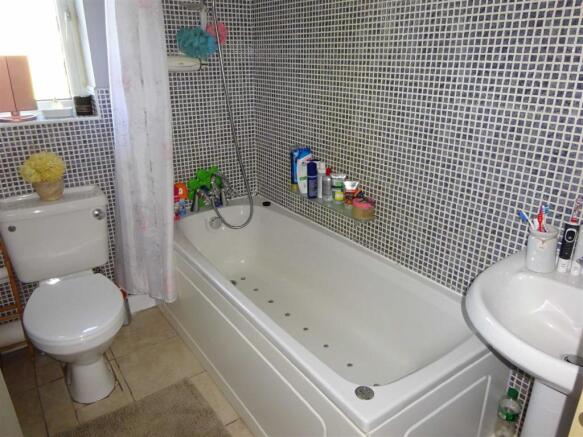 Photo 8