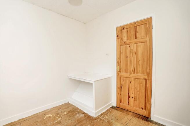 19 Eastfield, West Lavington, Devizes, SN10 4HW