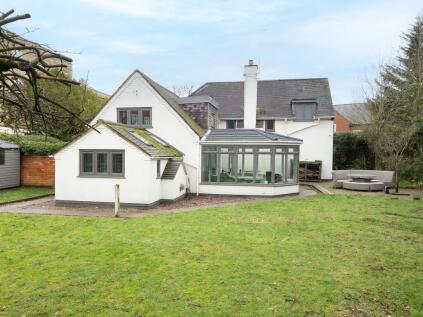 Dickens Heath Road, Shirley, B90