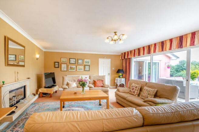 Holly Lane, Clevedon, BS21 photo 3