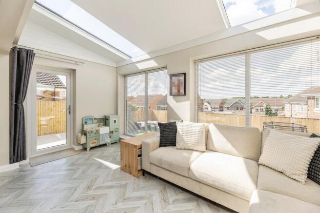 4 bed Detached for sale Image 6