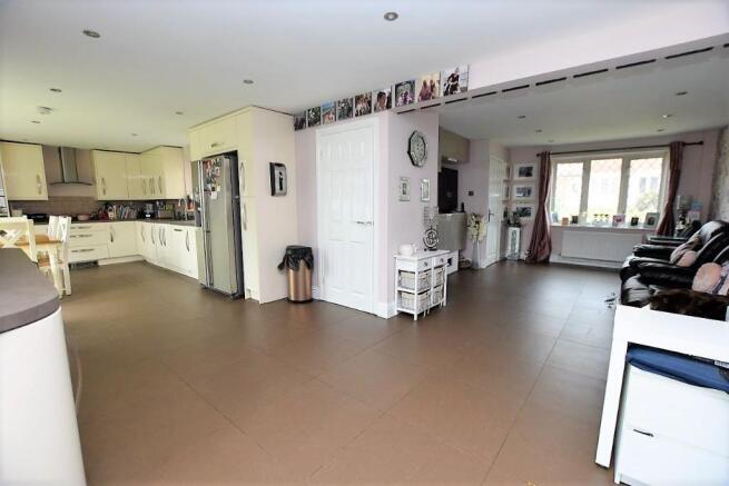 Kitchen/dining area