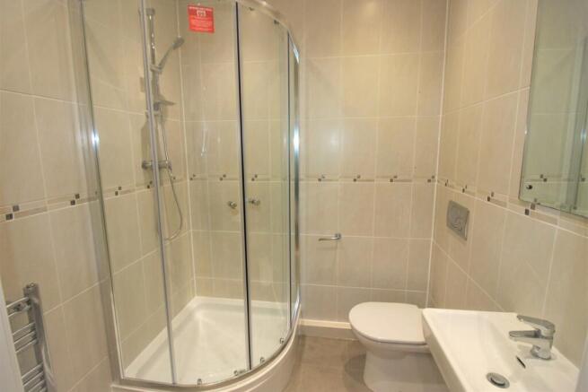 2 bed Flat for sale Image 8