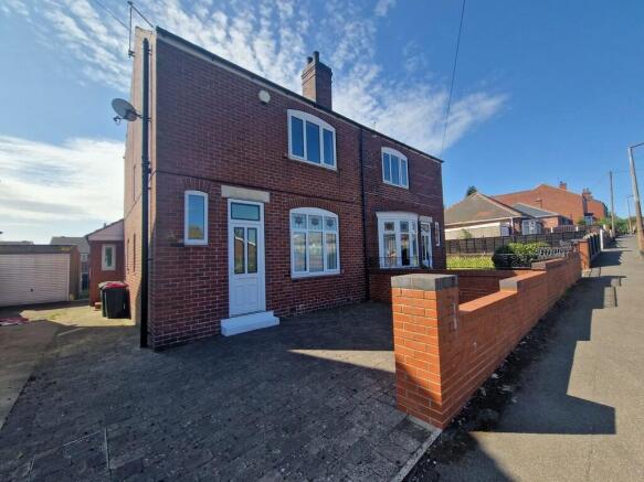 3 bed Semi-Detached for sale Image 5