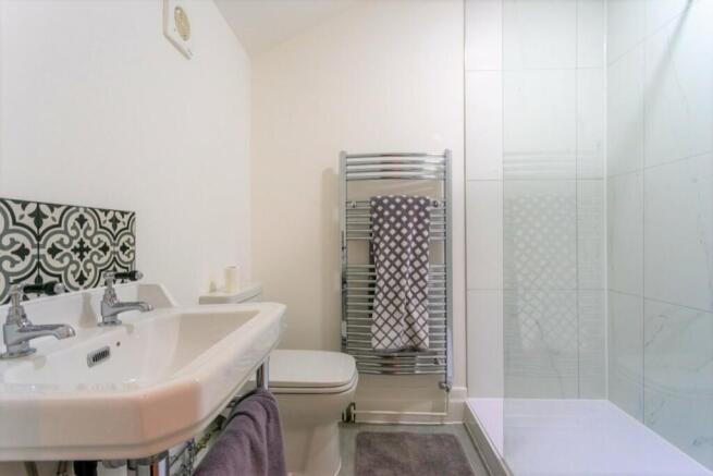 En-Suite Shower