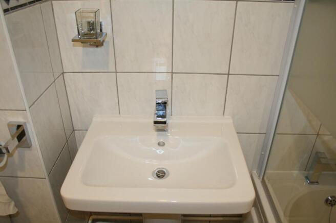 bathroom (Main)