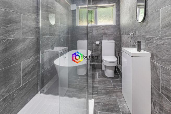 2 bed Flat to rent Image 11
