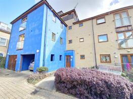 15, 90 Farthing Court, Broomfield Road, Chelmsford CM1 1SS
